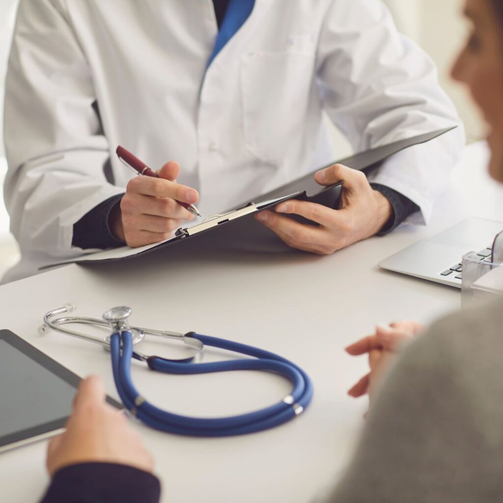 AOI-The Importance of Early Diagnosis in Shoulder Care 6 speaking to a doctor