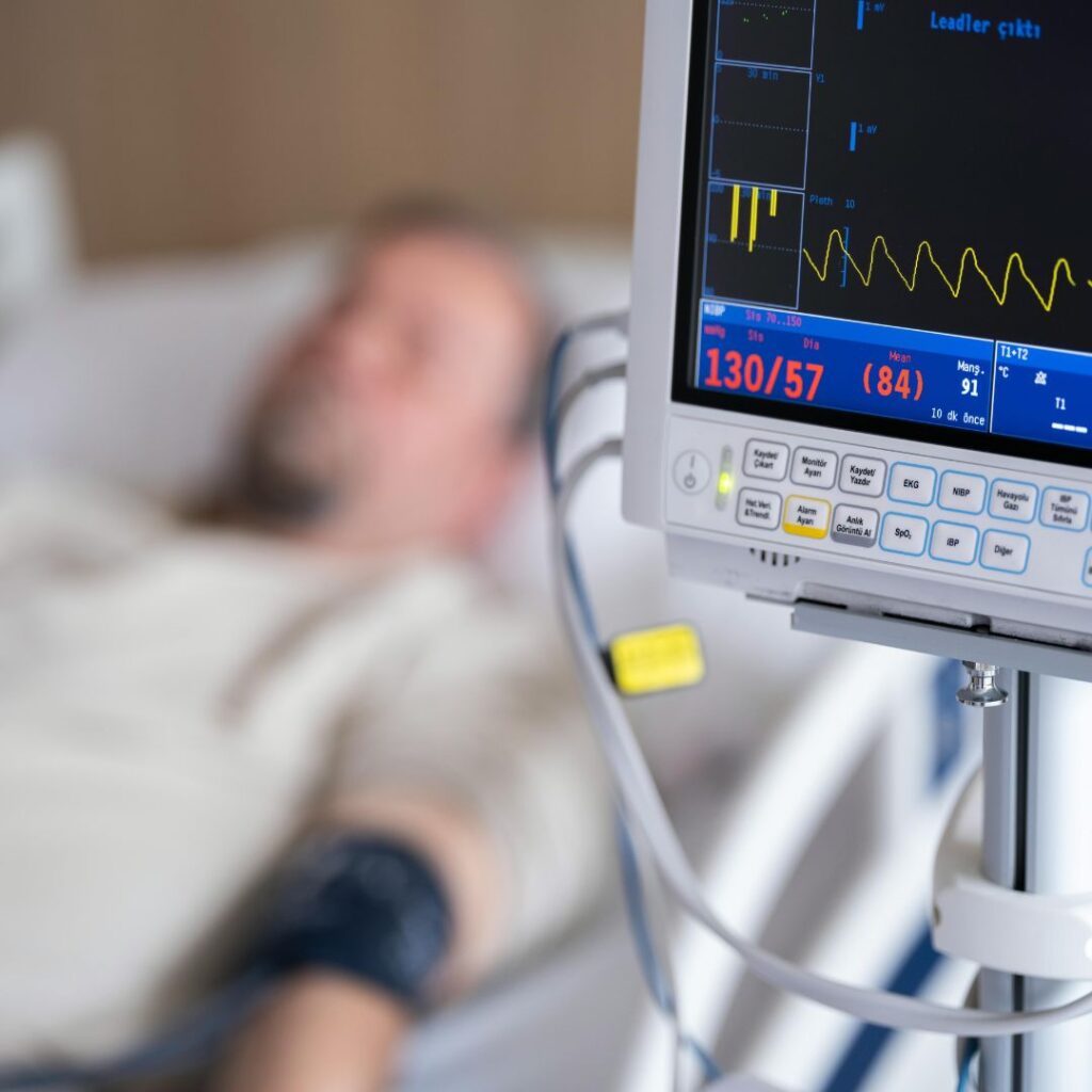 AOI-Tips for a Successful Rehabilitation After Shoulder Surgery 1 person in the hospital